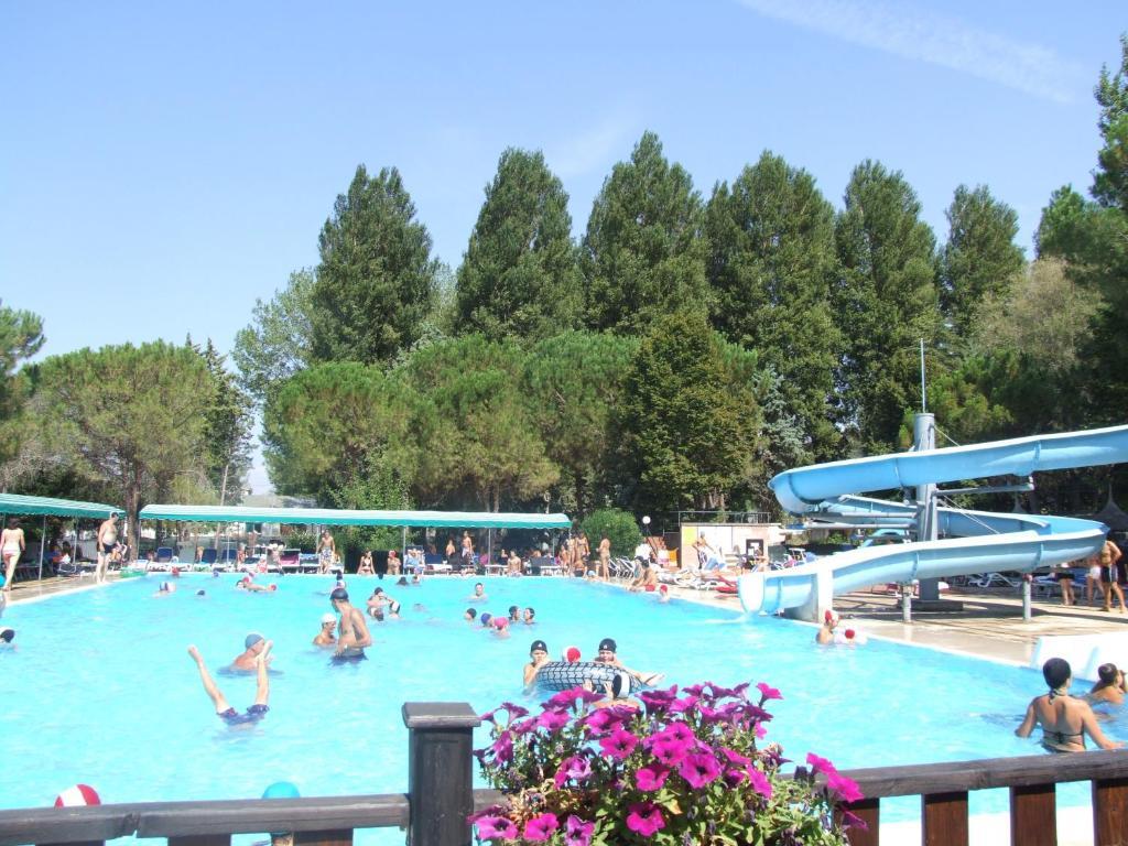 Camping Villaggio Italgest SantʼArcangelo Dış mekan fotoğraf
