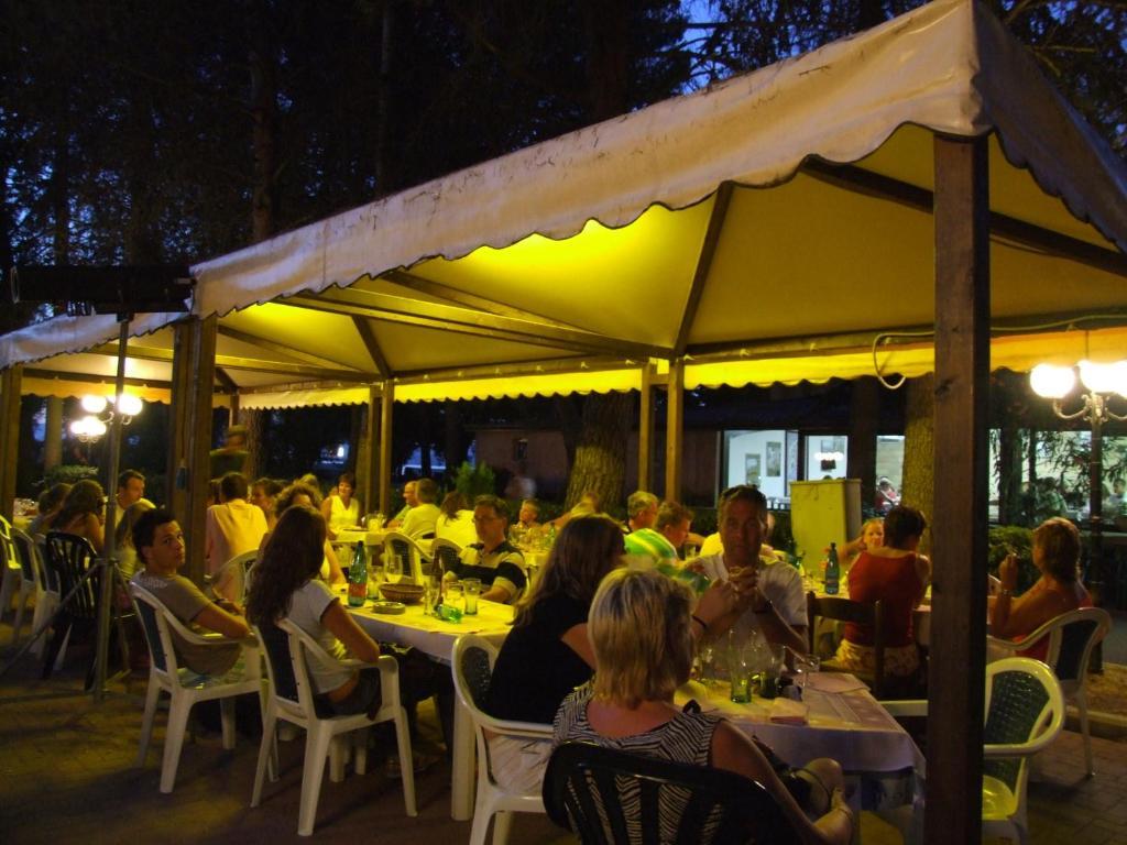 Camping Villaggio Italgest SantʼArcangelo Dış mekan fotoğraf