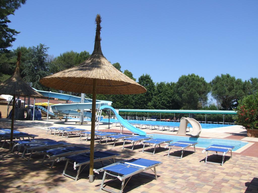 Camping Villaggio Italgest SantʼArcangelo Dış mekan fotoğraf